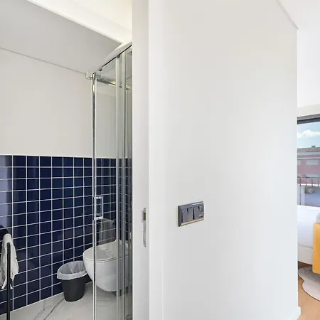 Bailey's Flat By Se *