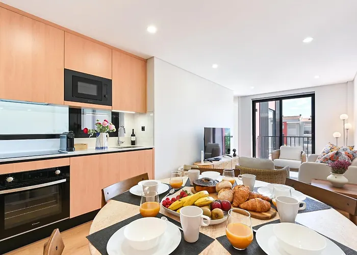 Bailey's Flat By Se * Braga