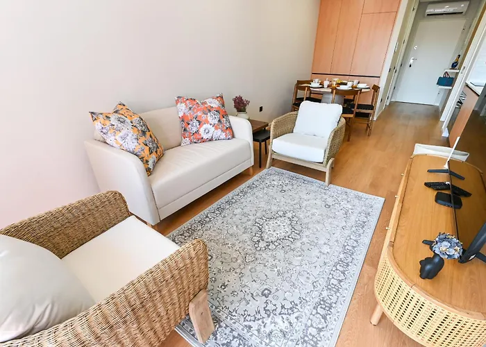 Bailey's Flat By Se *